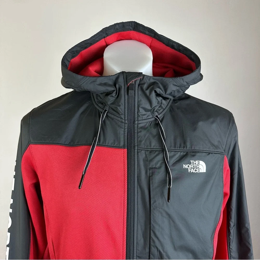 The North Face dynamic red
